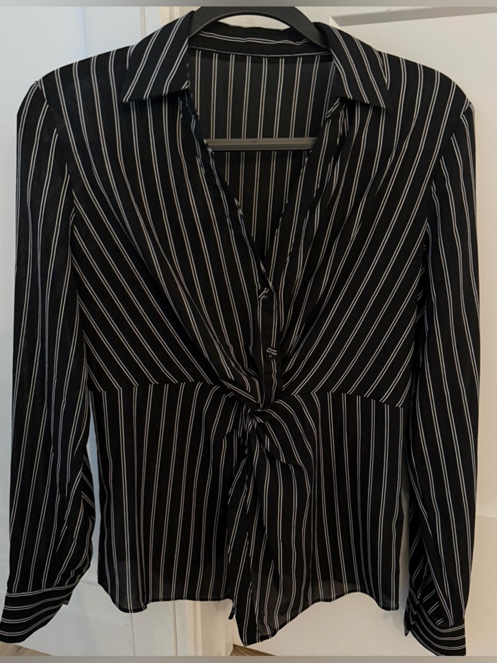 Contemporary, Stylish B&W Collared V Neck Blouse W/Fabric Buttons & Twist Small